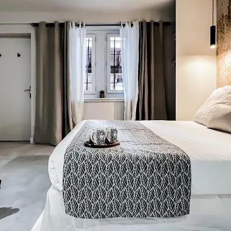 Διαμέρισμα Loveroom Muse Old Town Jacuzzi Vieille Άννεσι